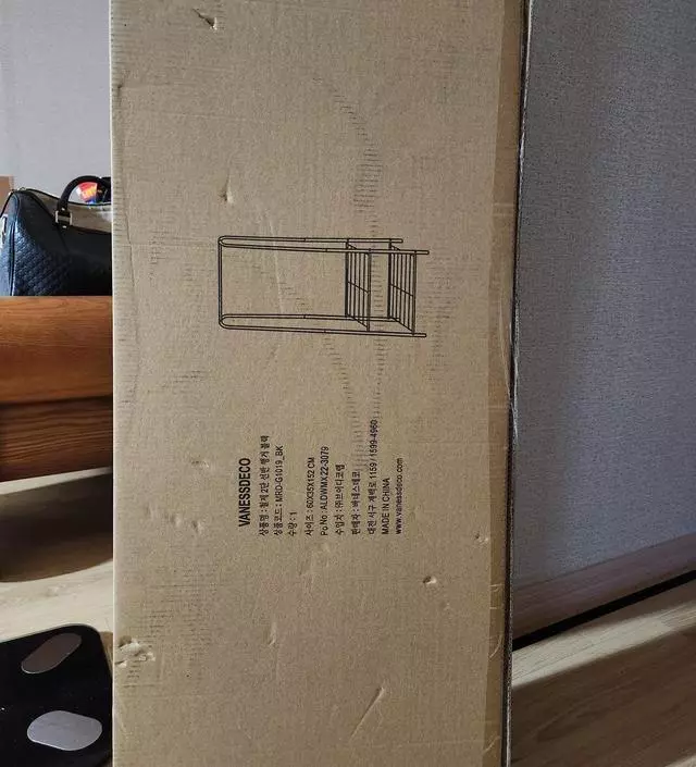 [네이버브랜드스토어 리뷰] 집에 행거가 많지만 할인행사를 해서 일단 쟁여두려고 구매했어요