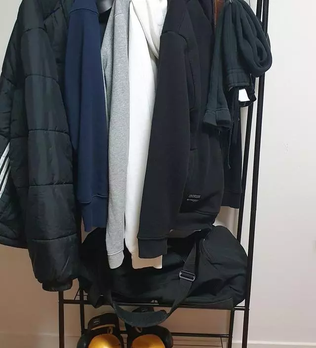 [네이버브랜드스토어 리뷰] 중간 연결부위가 나사로 조이는게없어서 빠지는게 아쉽네요...
