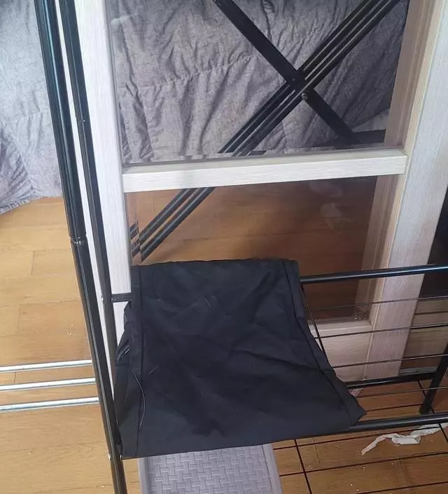 [네이버브랜드스토어 리뷰] 공간 차지 많이 안하면서 간단히 옷 걸고
