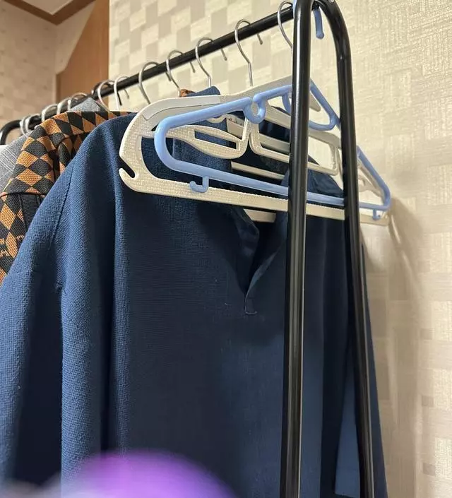 [네이버브랜드스토어 리뷰] 손으로 조립하는데는 무리가 있지만 가격대비 만족합니다.