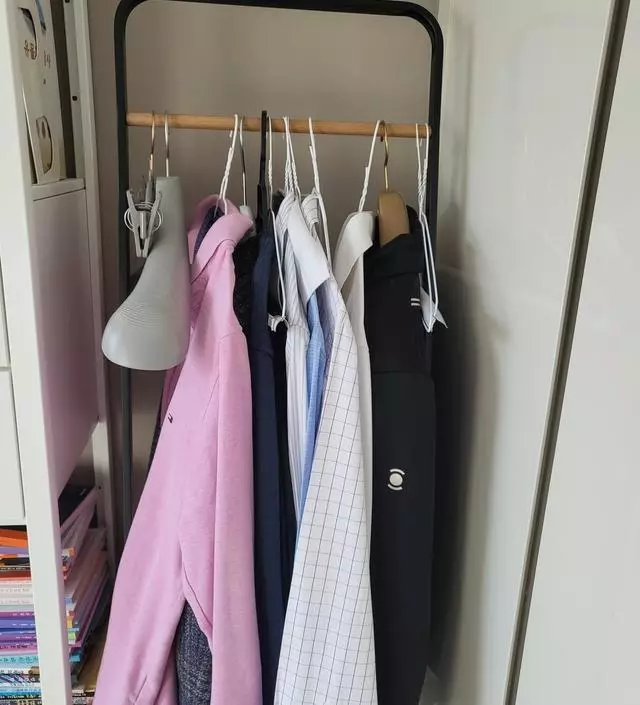 [네이버브랜드스토어 리뷰] 높이가 너무 높지 않아서 안정감  있고 디자인도 이쁘고 콤팩트한 사이즈가 맘에들어요