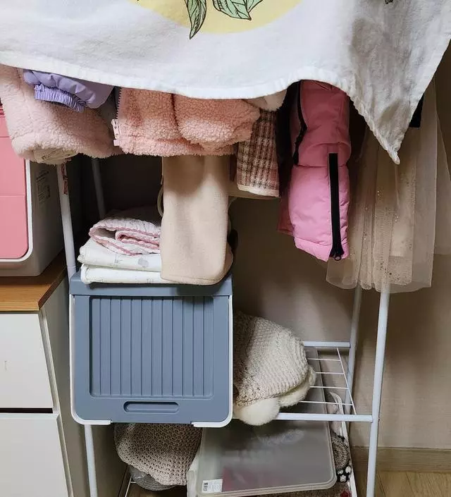 [네이버브랜드스토어 리뷰] 아이옷 정리하면서 행거가 필요했는데 깔끔하게 정리가 잘 되었어요