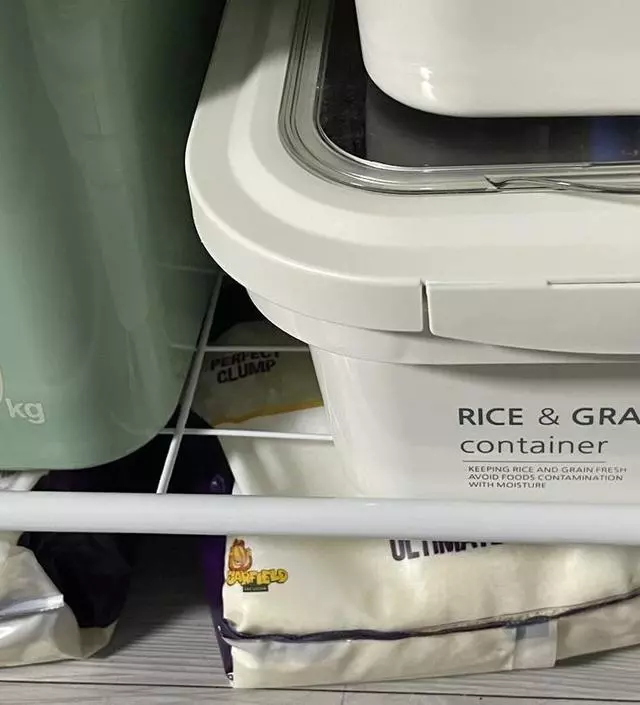 [네이버브랜드스토어 리뷰] 무거운 통을 올려놨는데도 견고하고 가격대비 좋아요