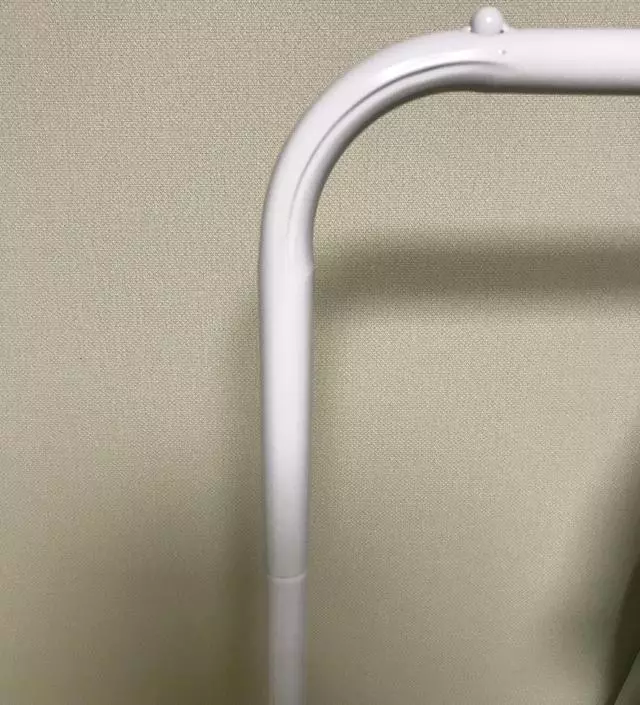 [네이버브랜드스토어 리뷰] 방에 놔두기에 모양도 깔끔하고 조립하기 간편해서 좋아용