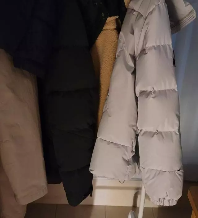 [네이버브랜드스토어 리뷰] 일단 저렴하고 옷 많이 걸려요