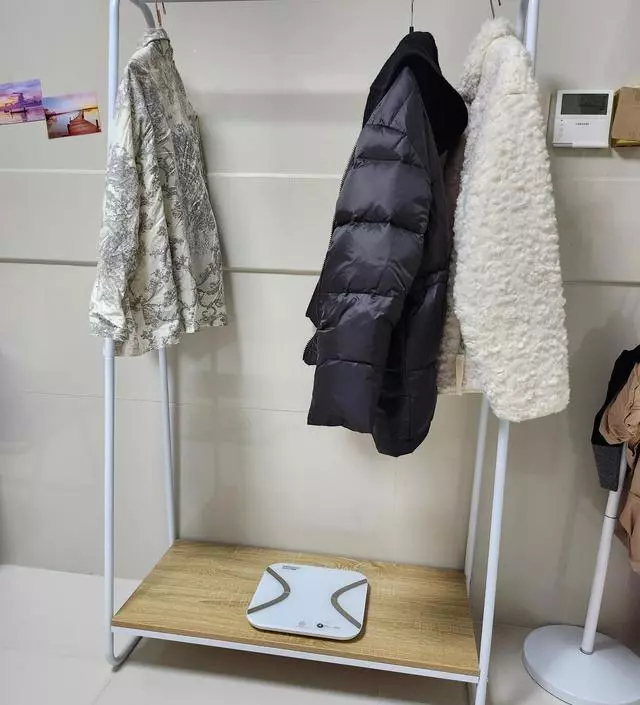 [네이버브랜드스토어 리뷰] 여자 혼자 조립하기에 무리가 없어 쉽게 조립했어요
