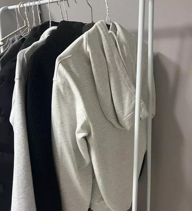 [네이버브랜드스토어 리뷰] 자리 공간 많이 차지 안 하고 선반까지 있어 넘 좋아요