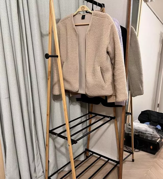 [네이버브랜드스토어 리뷰] 디자인이 흔하지 않아 좋고 예뻐요~
