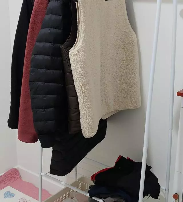 [네이버브랜드스토어 리뷰] 작은공간에 깔끔심플 외출복 걸기용으로 최고!