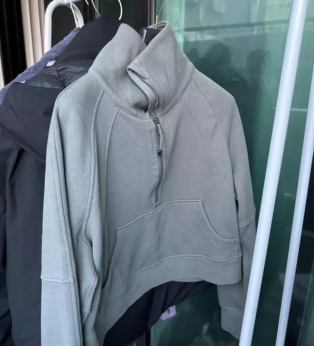 [네이버브랜드스토어 리뷰] 입던 옷 정리가 필요해서 구매했는데 설치 쉽고 가볍습니다.