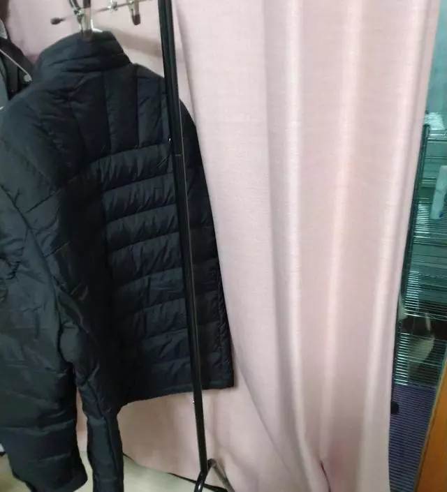 [네이버브랜드스토어 리뷰] 견고한 편이고 잘 쓰고 있습니다