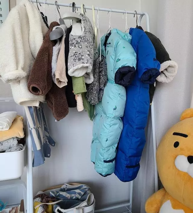 [네이버브랜드스토어 리뷰] 자주 입는 아기옷 걸어두니 깔끔해서 좋아요