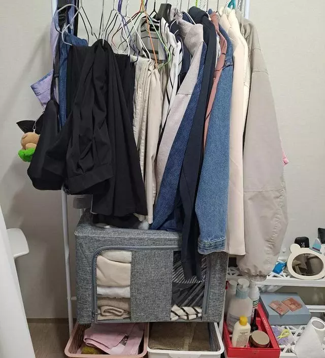 [네이버브랜드스토어 리뷰] 두개 사서 너무 잘사용하고있어요ㅎㅎ 자리차지 안하면서 수납도 많이되고 튼튼해서 잘