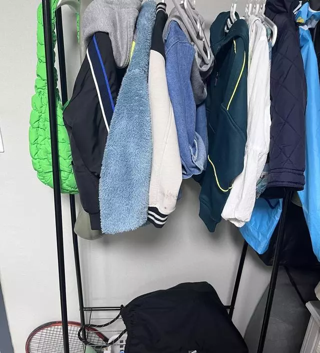 [네이버브랜드스토어 리뷰] 아직 아이방을 안꾸며준 상태라 부담없는 가격에 구매하여 잘쓰고있습니다 좋아요