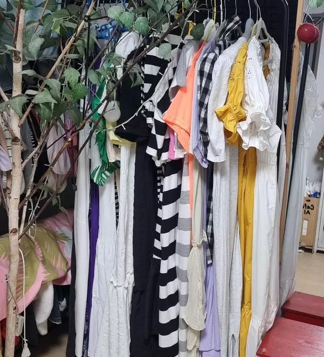 [네이버브랜드스토어 리뷰] 이야 롱원피스 걸려고 주문했는듸ㅣ
