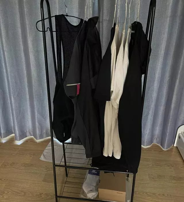 [네이버브랜드스토어 리뷰] 조립 설명서보고  10분정도 조립가능해요 나쁘지 않아요 잘쓸께요