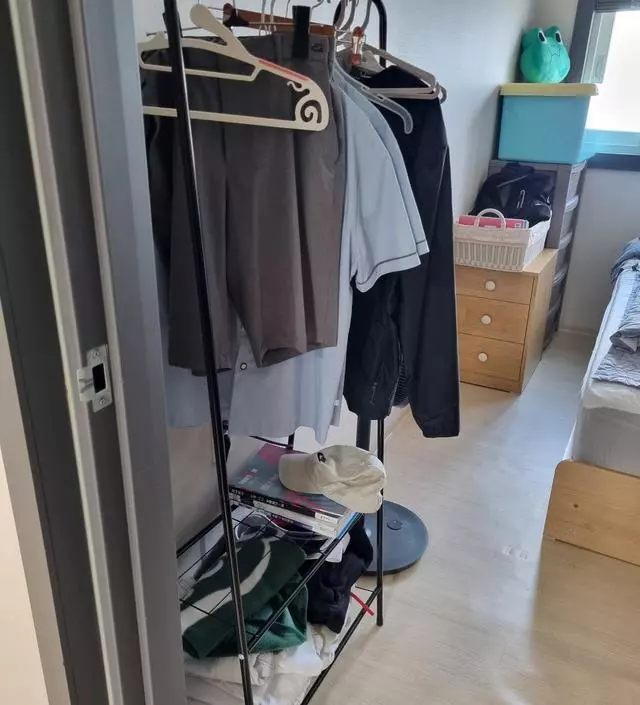 [네이버브랜드스토어 리뷰] 아들방에 교복 걸어두고 할려고 샀어요~~
