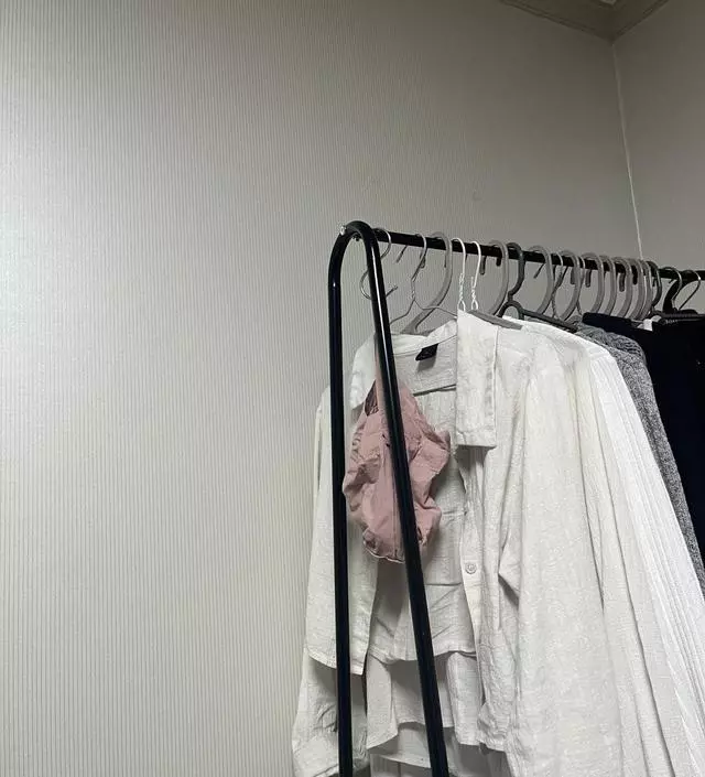 [네이버브랜드스토어 리뷰] 이미 쓰고 있는 행거인데 좋아서 하나 더 구매했어여~