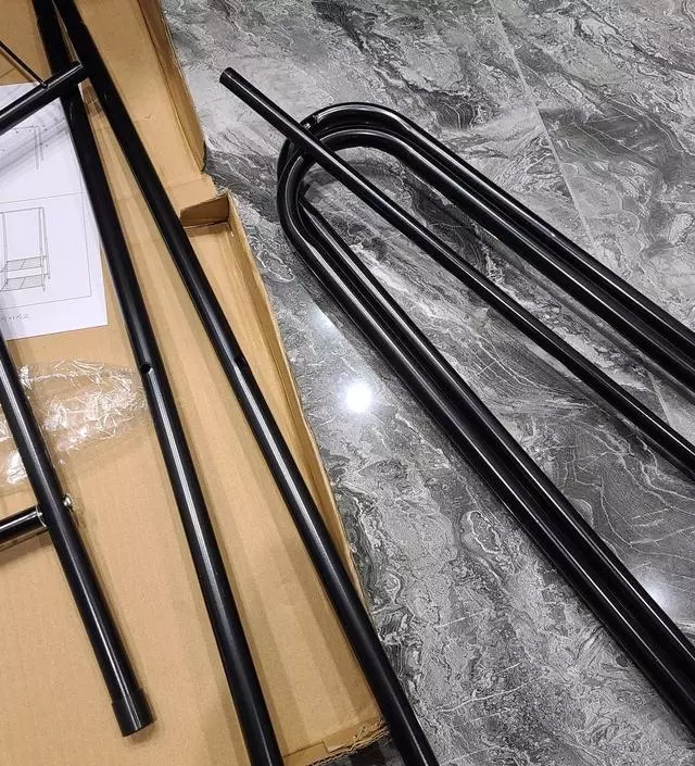 [네이버브랜드스토어 리뷰] 마침 옷걸이가 필요한 상황이었는데 도착보장 핫딜이 떠서 이때다 싶어 주문했어요.
