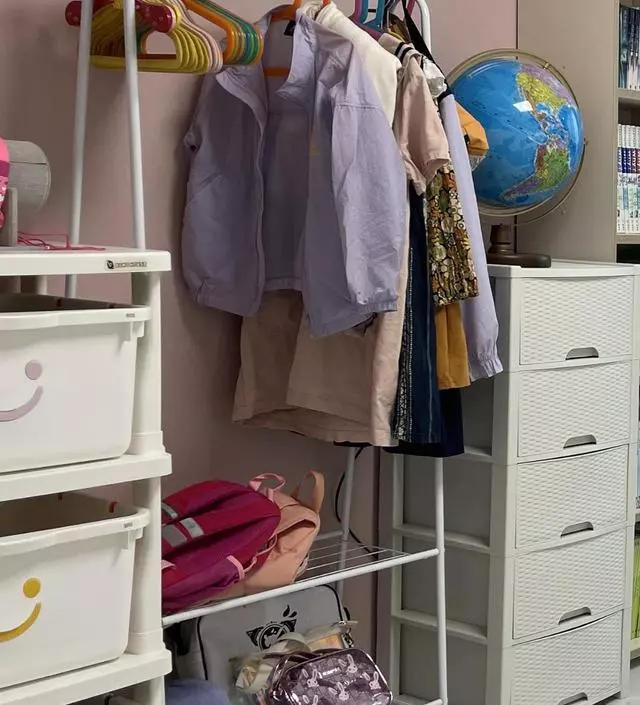 [네이버브랜드스토어 리뷰] 사진 그대로입니다. 깔끔한거 찾았는데 마음에 들어요