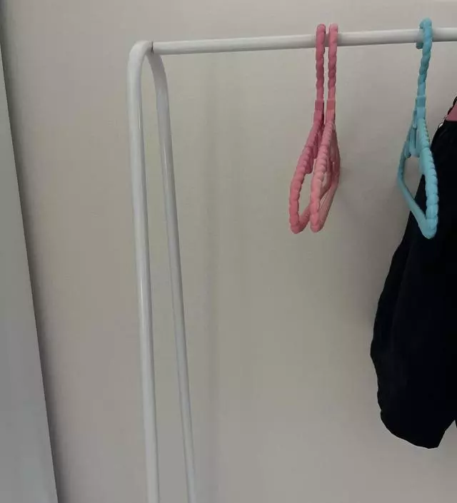 [네이버브랜드스토어 리뷰] 딱 원하던 사이즈에요 밑에 수납할수 있게 두칸있는것도 너무 편리해요 잘쓸게요