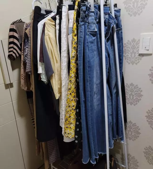 [네이버브랜드스토어 리뷰] 작아서 좁은 공간에 잘 활용하고 있어요~
