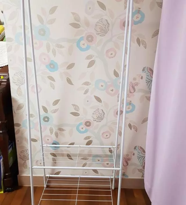 [네이버브랜드스토어 리뷰] 생각보다 너무 예쁘고 좋아요 . 그런데 약간 흠집있어서 조금 거슬리지만 그냥 쓰고있어