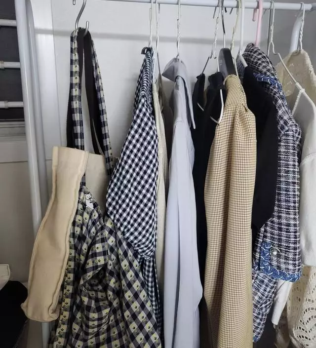 [네이버브랜드스토어 리뷰] 너무이쁘고깔끔해요 굳