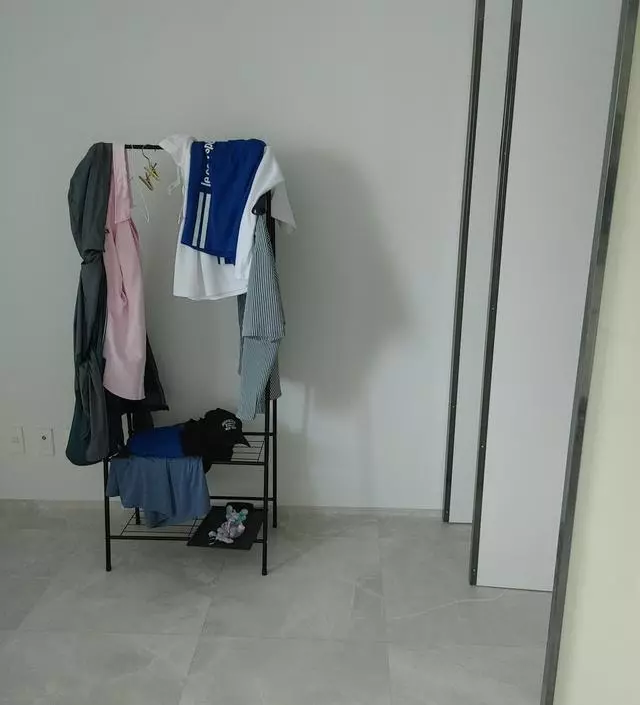 [네이버브랜드스토어 리뷰] 바닥에 너저분하게 팽겨치지 않아 좋아요
