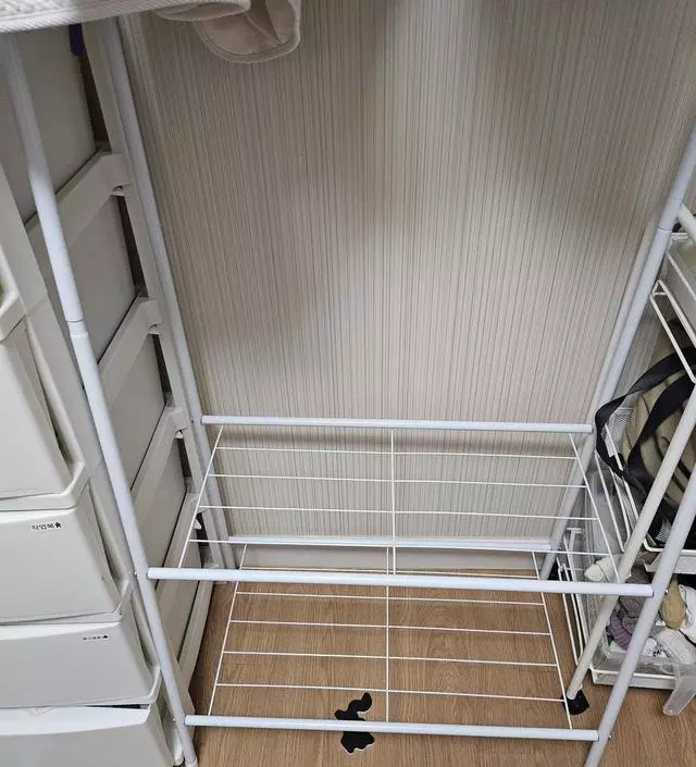 [네이버브랜드스토어 리뷰] 조아요!! 배송빠르고 딱생각햇던 공간이 적당하게 들어가고 만족해여!