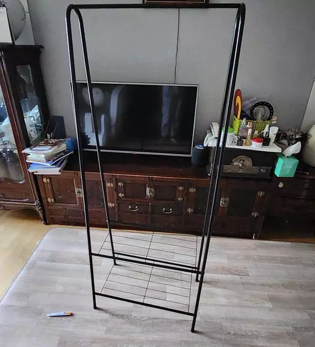 [네이버브랜드스토어 리뷰] 딸아이방에 화이트 설치후 괜찮아서 아들방에는 블랙으로 설치하려고  구입했습니다^^
