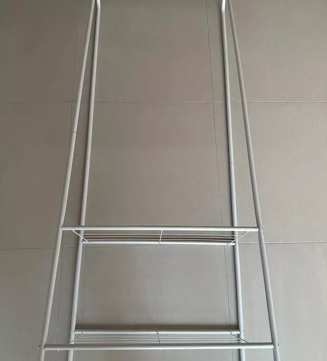 [네이버브랜드스토어 리뷰] 배송은 빠르나 기스가 좀 있네요.