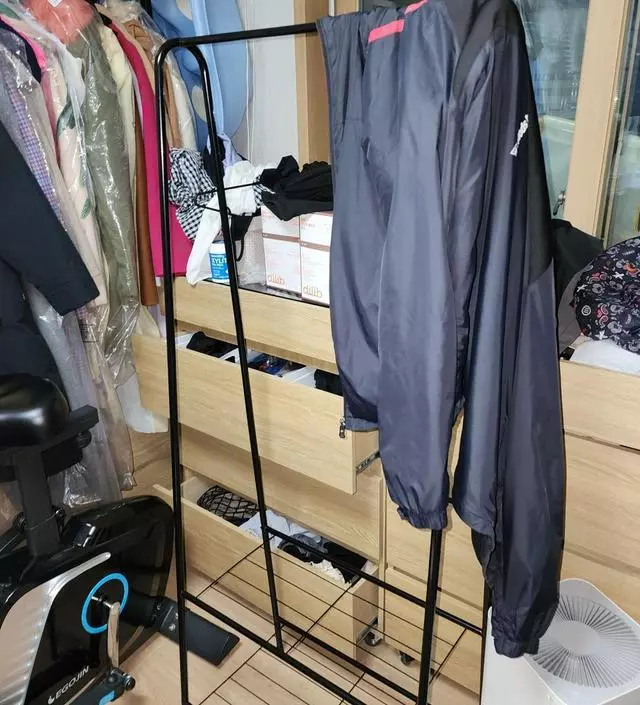 [네이버브랜드스토어 리뷰] 신랑이 옷방에 작업복을 막 바닥에 두길래 구매해봤어요ㅠㅠ 좋다고는 하네요