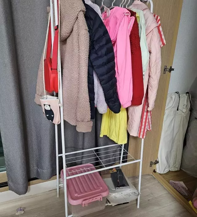 [네이버브랜드스토어 리뷰] 딸아이방에 수납장이 모자라서 샀어요.
