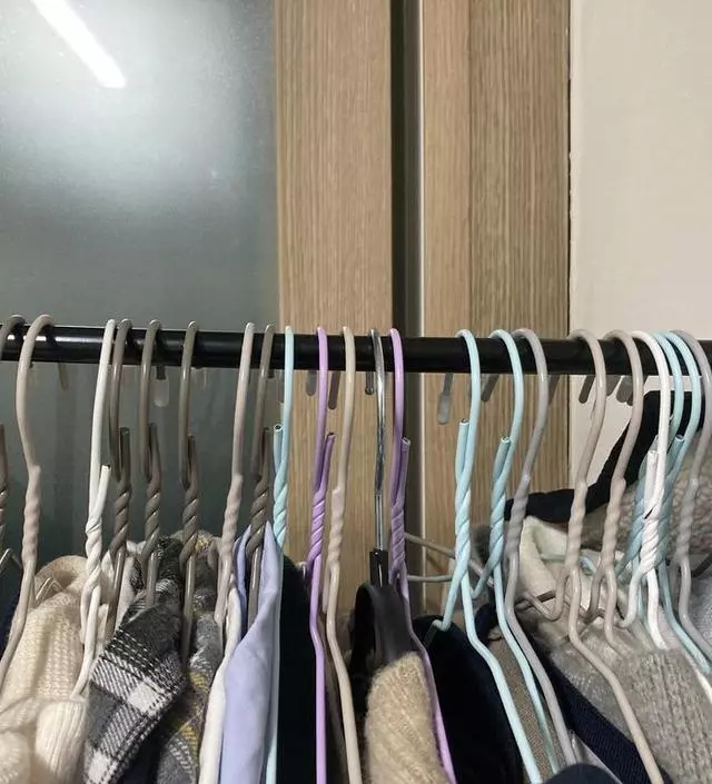 [네이버브랜드스토어 리뷰] 생각보다 많이 걸을수 있고 튼튼해서 잘 사용하고 있습니당! 추천해요!