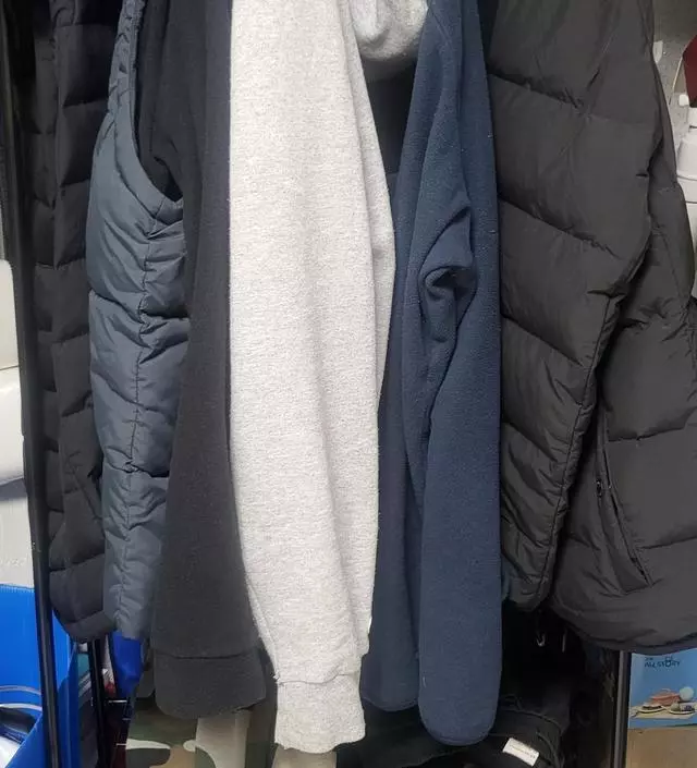 [네이버브랜드스토어 리뷰] 옷을지저분하게 쌓아두길래 사줬어요ㅎㅎ
