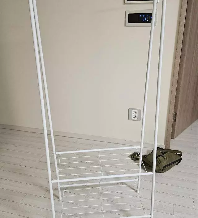 [네이버브랜드스토어 리뷰] 고민하며 열심히 찾다 샀는데 넘 맘에 드네요! 지인 분께도 구매해 드릴예정