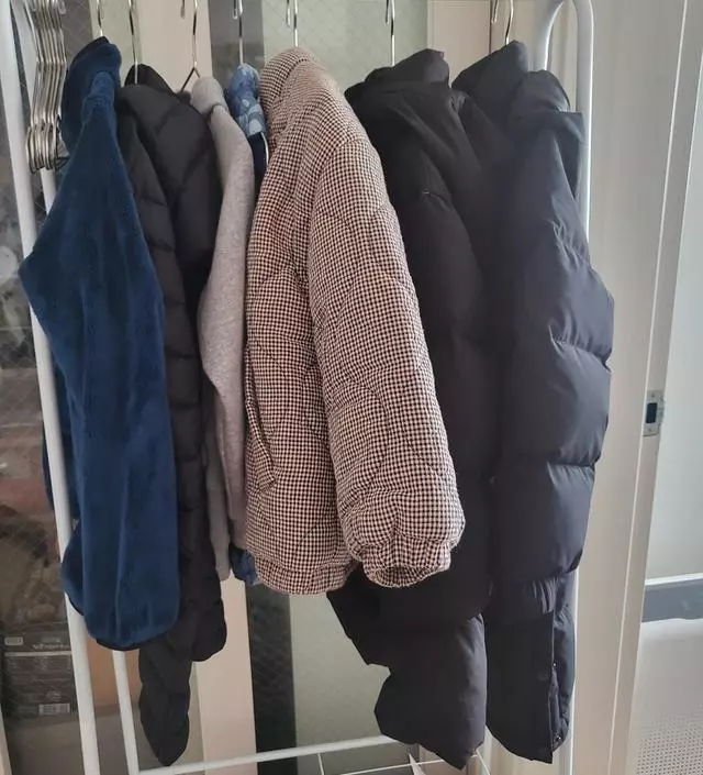 [네이버브랜드스토어 리뷰] 꼬맹이 외출복 걸어놓기에 딱이에요. 배송도 빠릅니다.