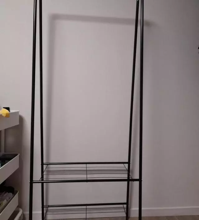 [네이버브랜드스토어 리뷰] 조립 과정에서 바닥 보호캡이 잘 맞지 않아서 사용못햇어요