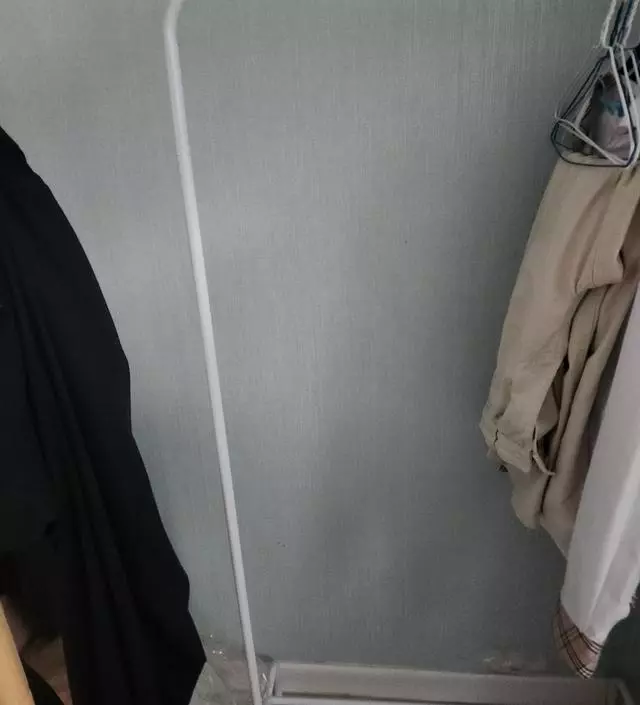 [네이버브랜드스토어 리뷰] 가격대비 우수하다고 생각합니다. 짱돌처럼 견고하면 좋겠다고 생각하지만 어차피 옷을