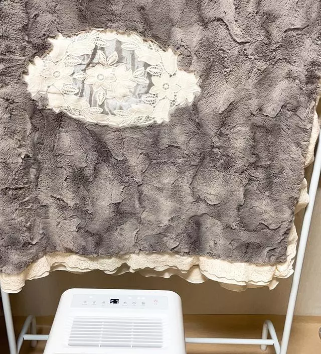 [네이버브랜드스토어 리뷰] 약하긴 하지만 건조기 못돌리는 이불 말리기 좋아요~ 마감은 별로지만요