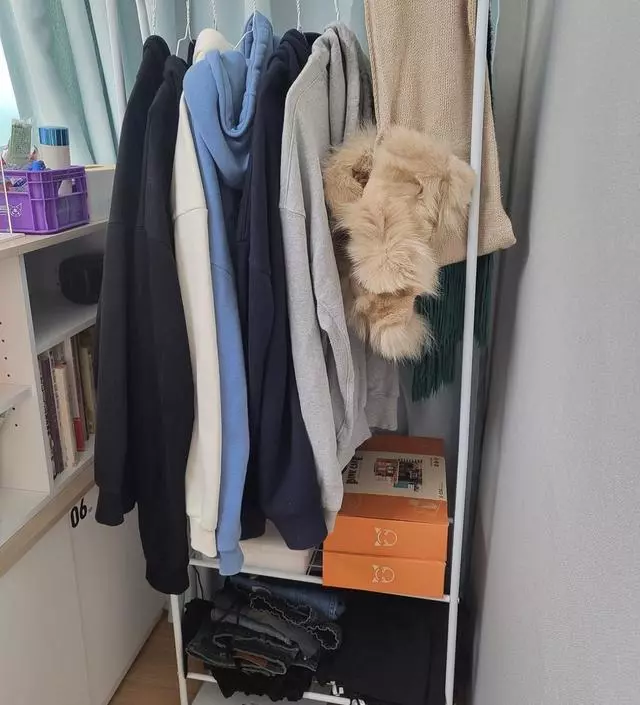 [네이버브랜드스토어 리뷰] 저렴한 가격에 사서 틈새공간에 아주 잘 사용하고 있습니다
