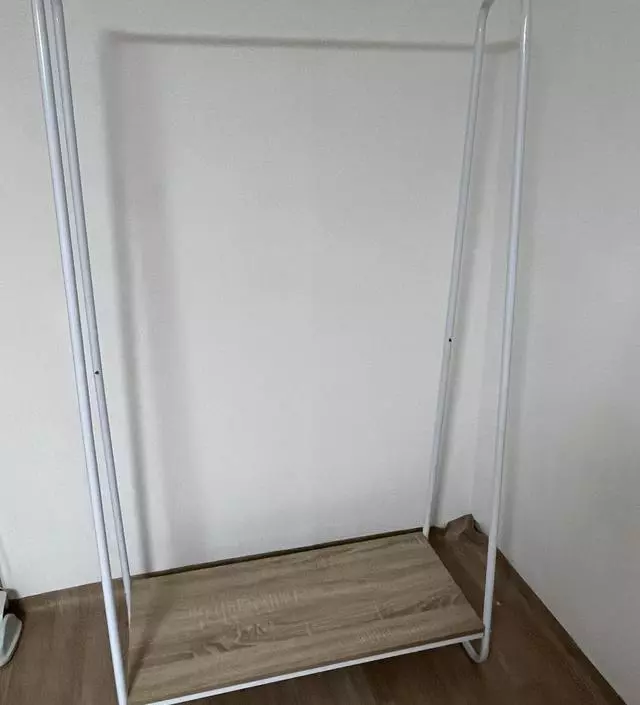 [네이버브랜드스토어 리뷰] 조립할 때 구멍들이 딱 맞는 건 아니어서 좀 헤맷어요~ 잘 써볼까 합니다