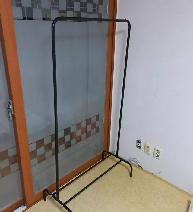 [네이버브랜드스토어 리뷰] 조립이 쉽네요 딱 가성비 행거 입니다.