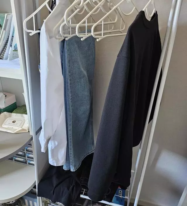 [네이버브랜드스토어 리뷰] 배송빨랐고
