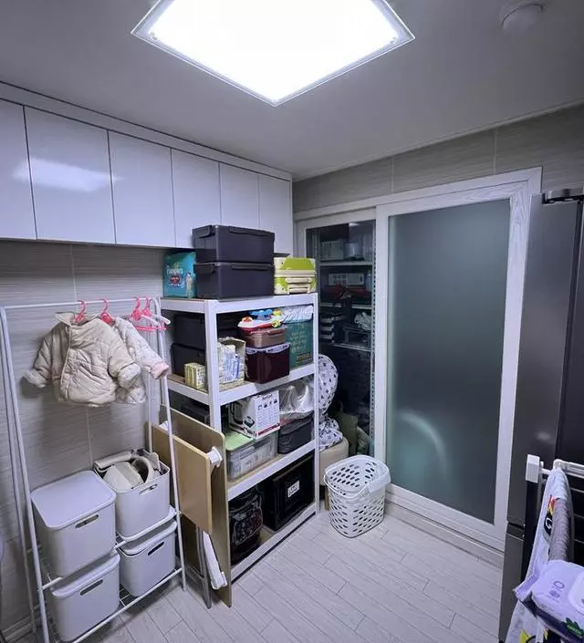 [네이버브랜드스토어 리뷰] 아이옷을 충분히 걸수 있어서 정리도 잘되고 보기좋음