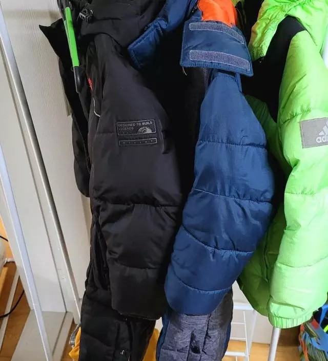 [네이버브랜드스토어 리뷰] 가성비 좋은 제품으로 아이들 방에 설치해서 잘 사용하겠습니다.