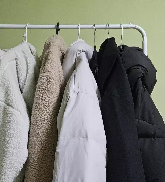 [네이버브랜드스토어 리뷰] 회사 숙소에 놓으려고 구매했습니다! 깔끔하고 부피를 많이 차지하지않아서 맘에 들어요