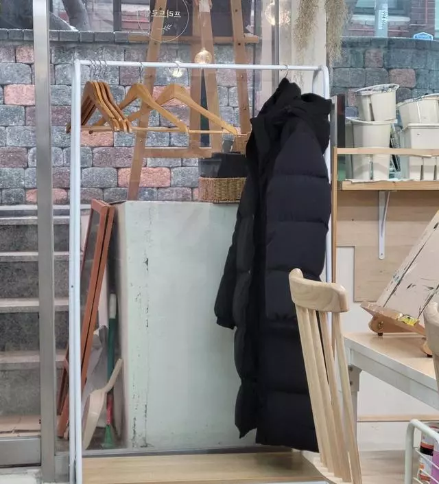 [네이버브랜드스토어 리뷰] 패딩이나 코트를 바닥에 안끌리게 하고 싶었는데, 딱이에요.