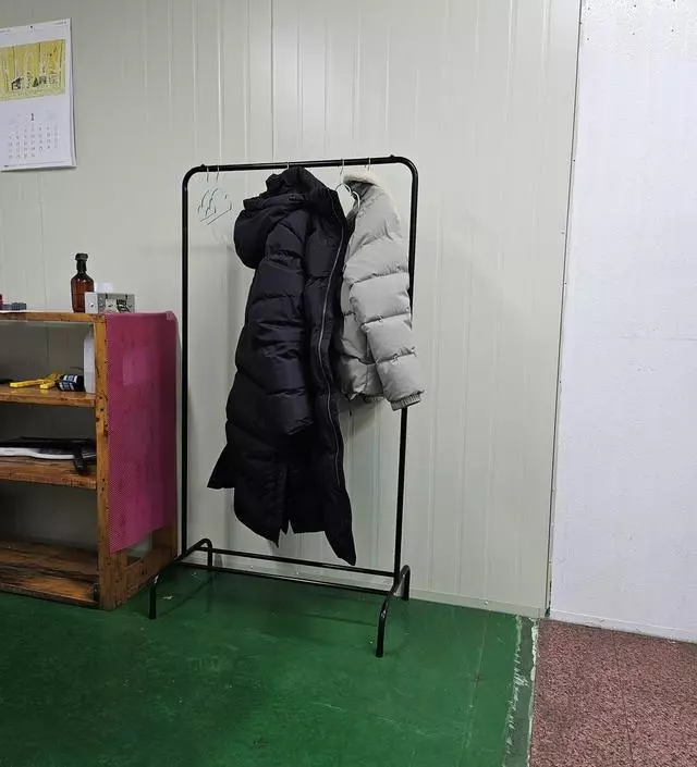 [네이버브랜드스토어 리뷰] 회사에서 편하게 사용하고  있어요~가벼워서  이동하기도  편해요